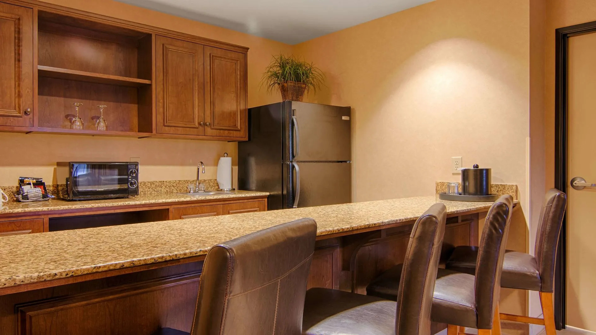 Grand Hotel at Bridgeport