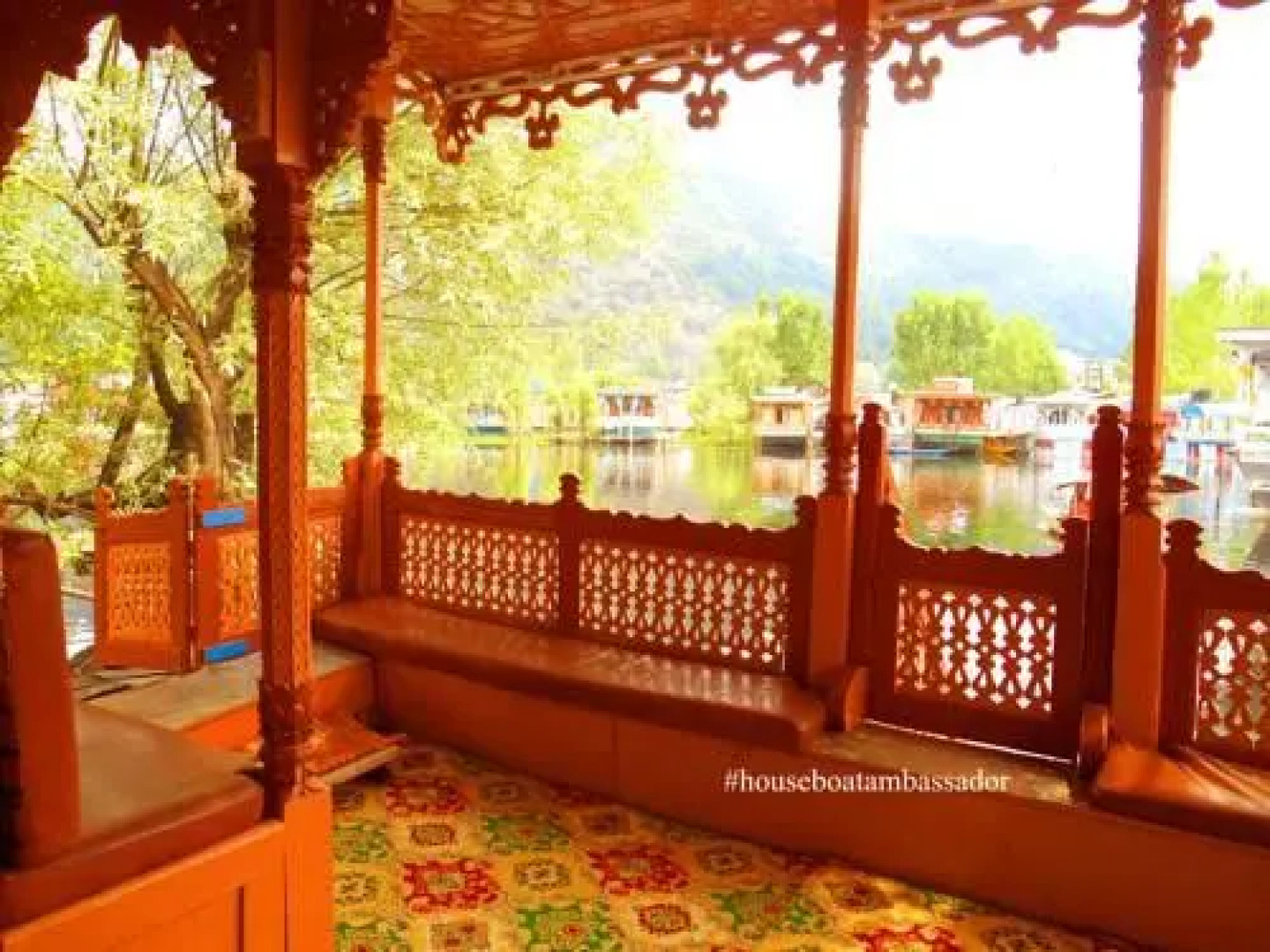 Houseboat Ambassador