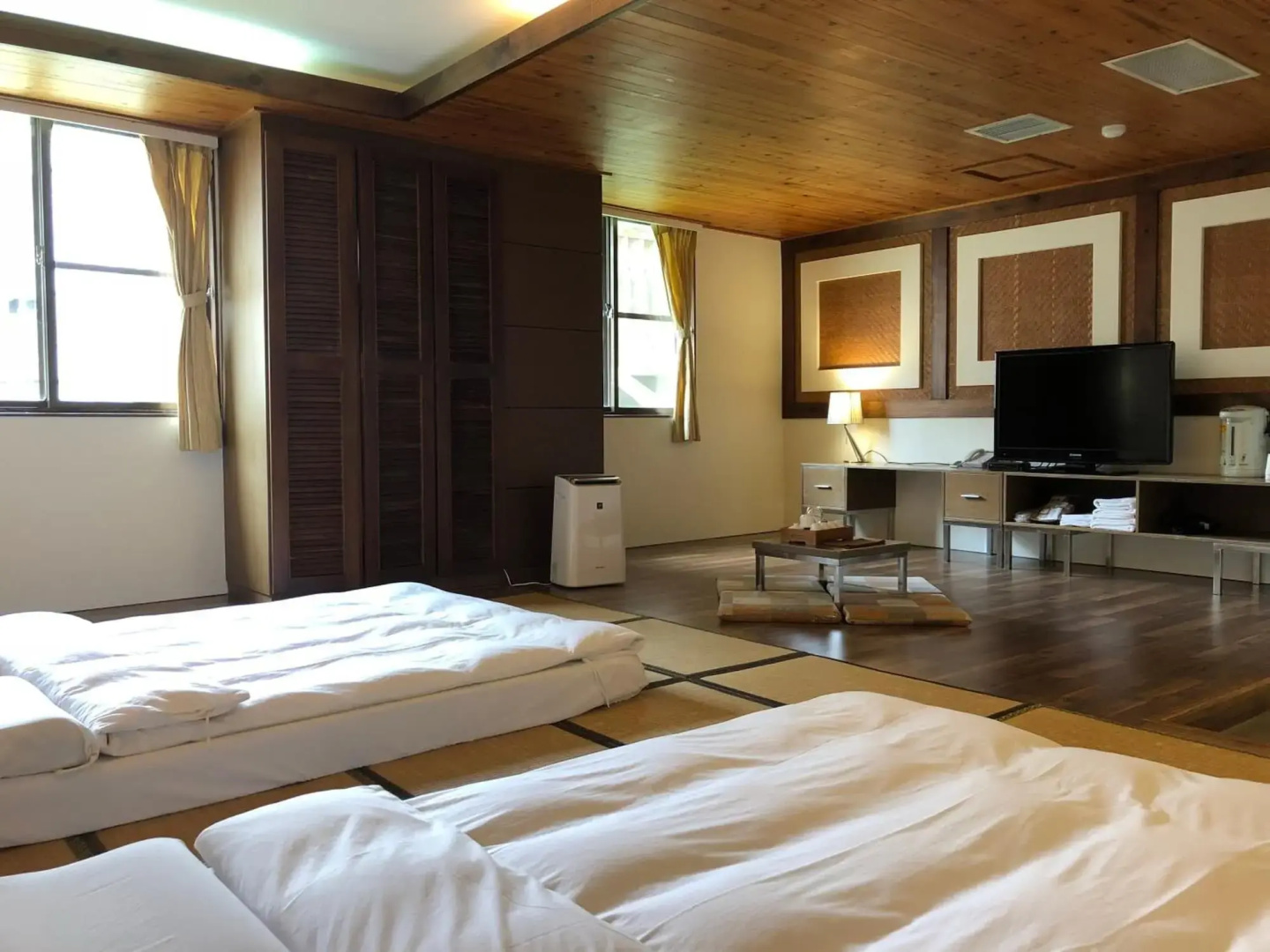 Fenchihu Hotel