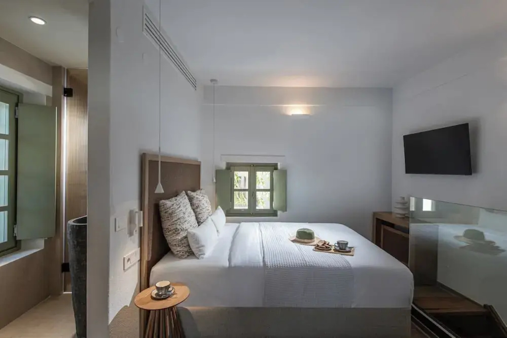 Mint Villa by Checkin