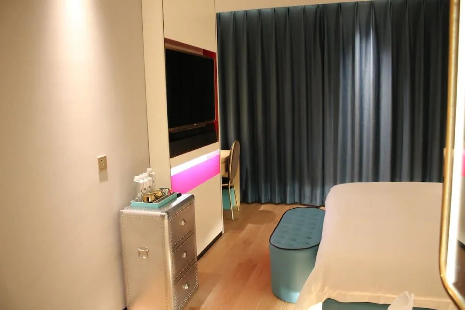 R-Kiss Boutique Hotel