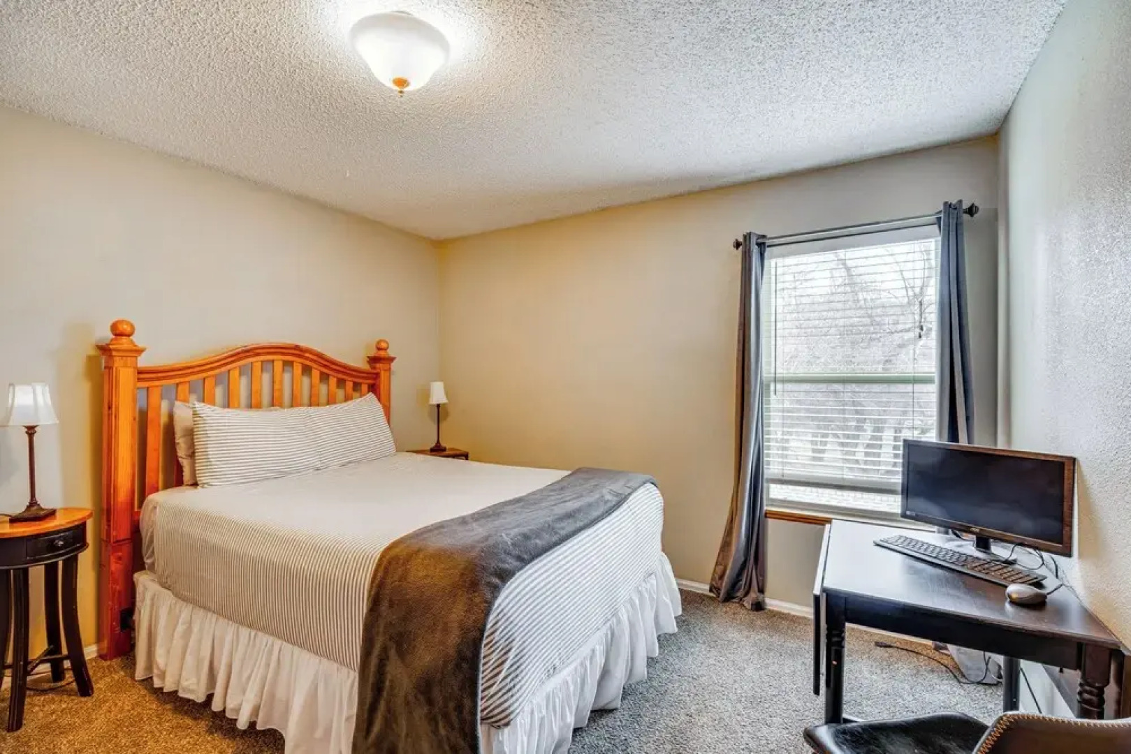 Manitou Springs Escape w/ A/C & Private Deck!