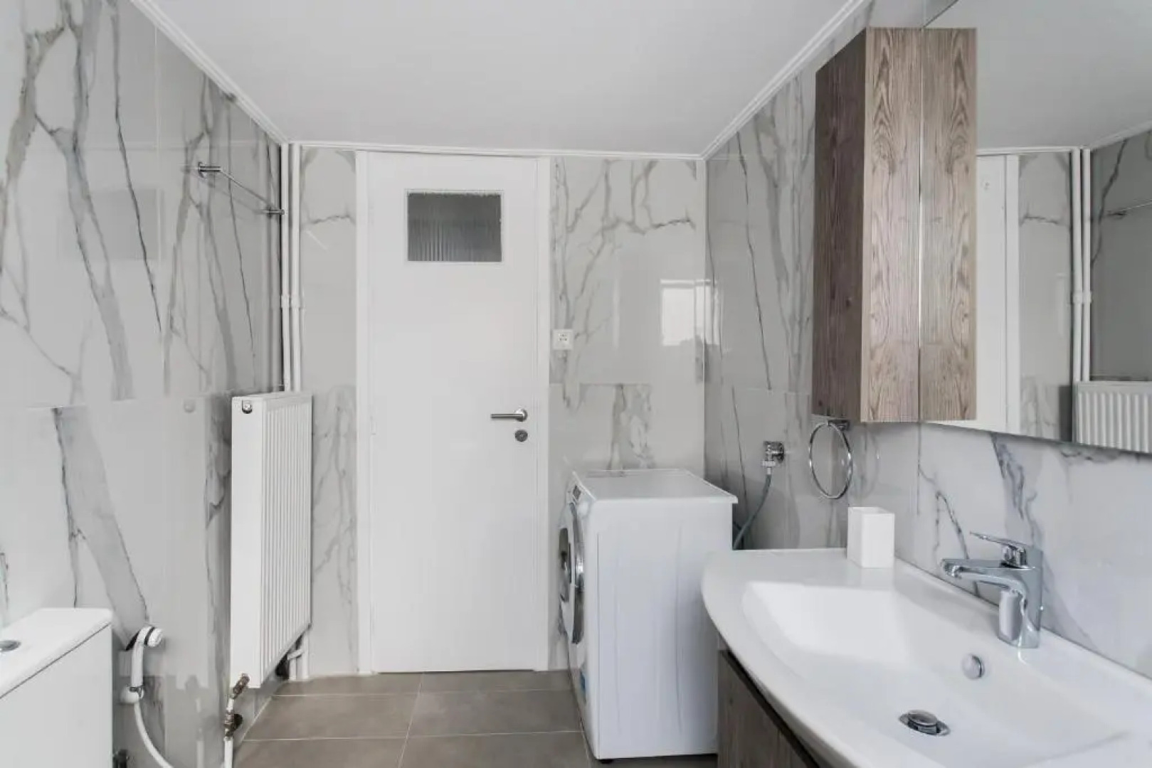 Spacious & Airy 1BR Apartment near HELEXPO Marousi by UPSTREET