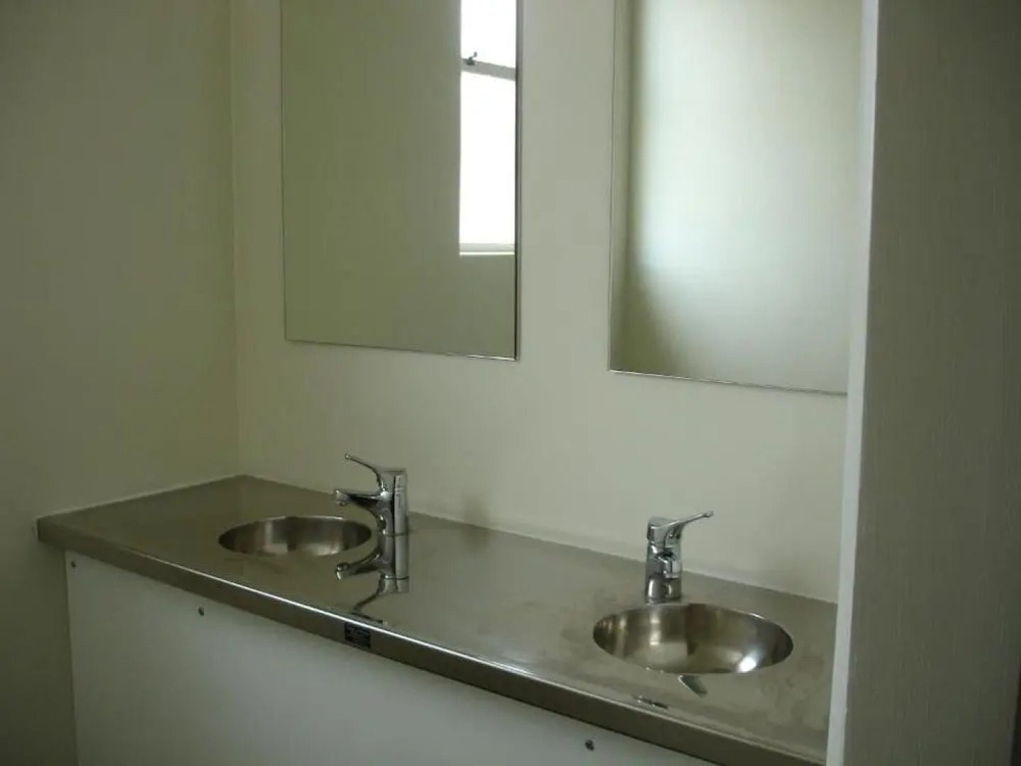 Horse and Jockey Inn