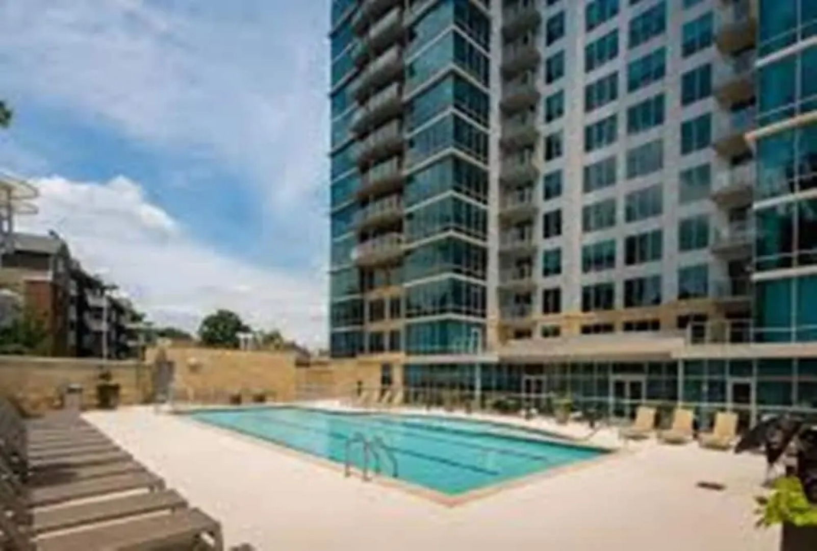 Bluebird Suites in Tysons Corner