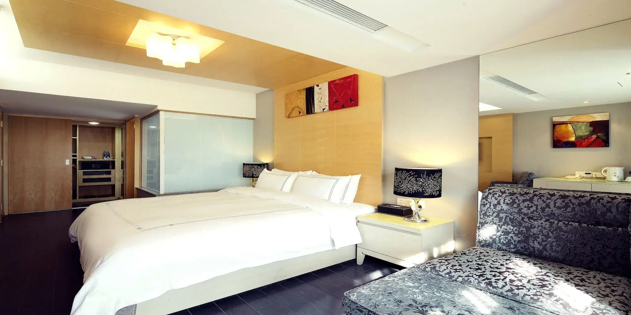 Sun Flower Hotel and Residence