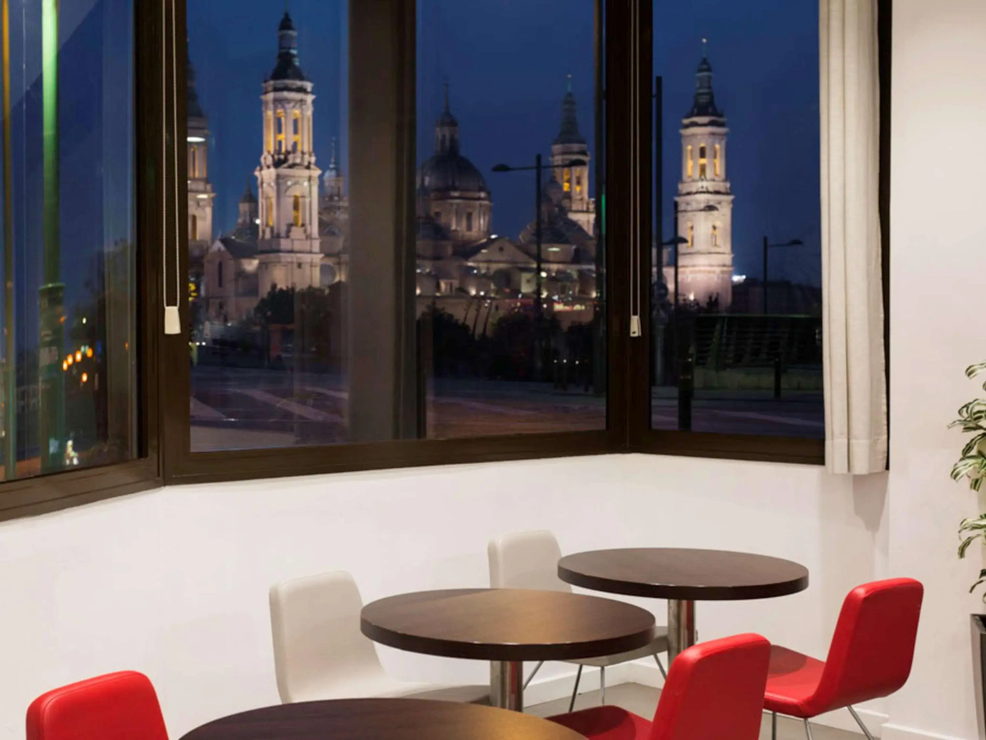 B&B HOTEL Zaragoza Centro