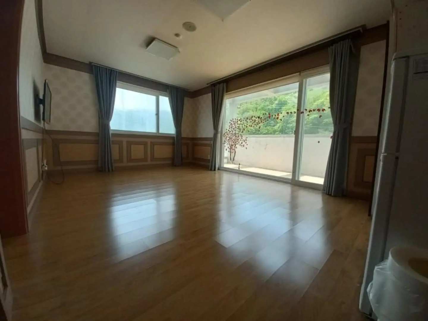 Danyang Three Nests Stay Pension