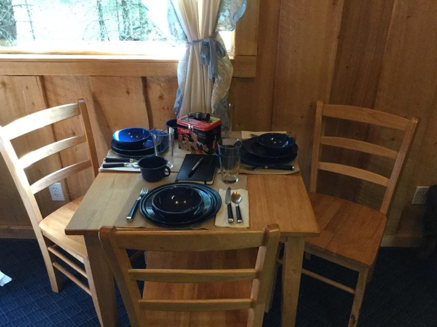 Renfro's Lakeside Retreat - Cabin's and R.V. Park