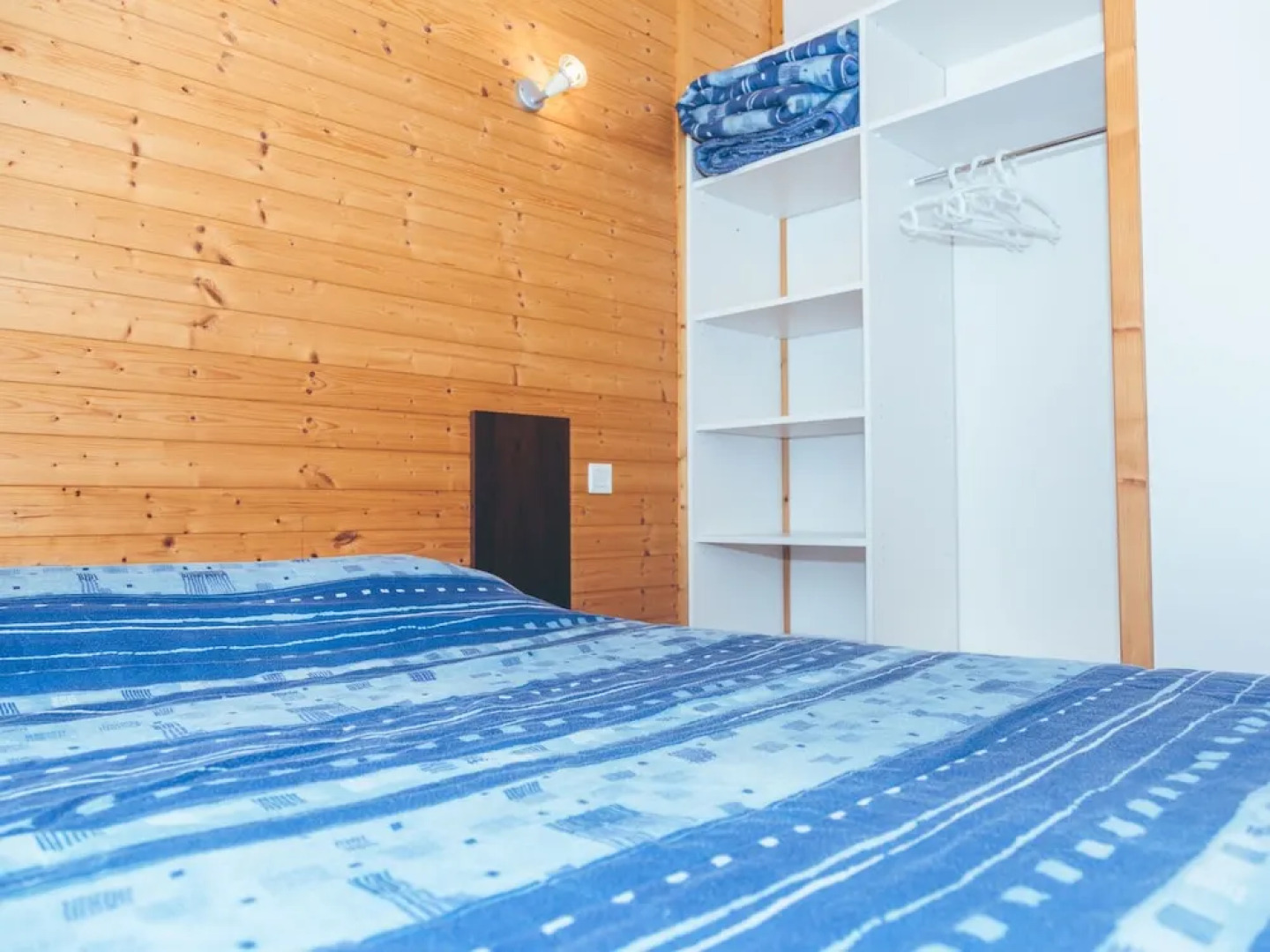 Wooden Chalet With Covered Terrace, on the Edge of a Lake