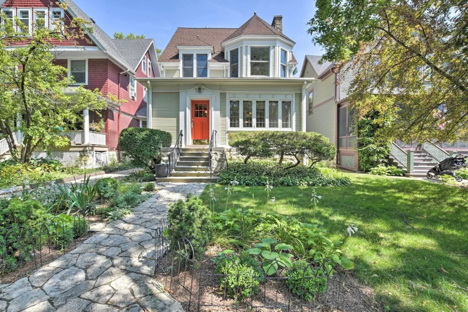 Classic Oak Park Home, 11 Mi to Downtown Chicago!