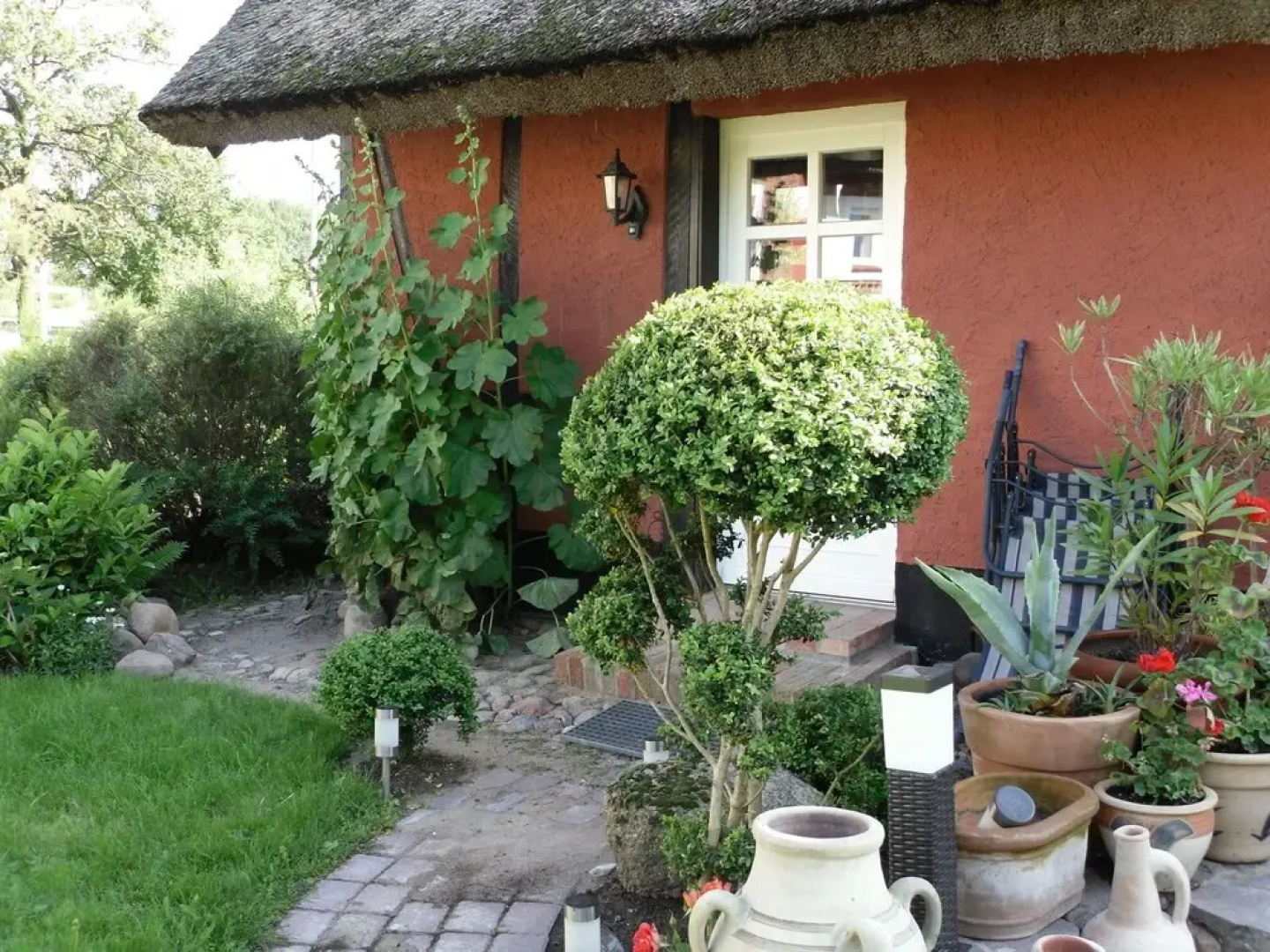 Attractive Mansion In Steffenshagen With Terrace Near Beach