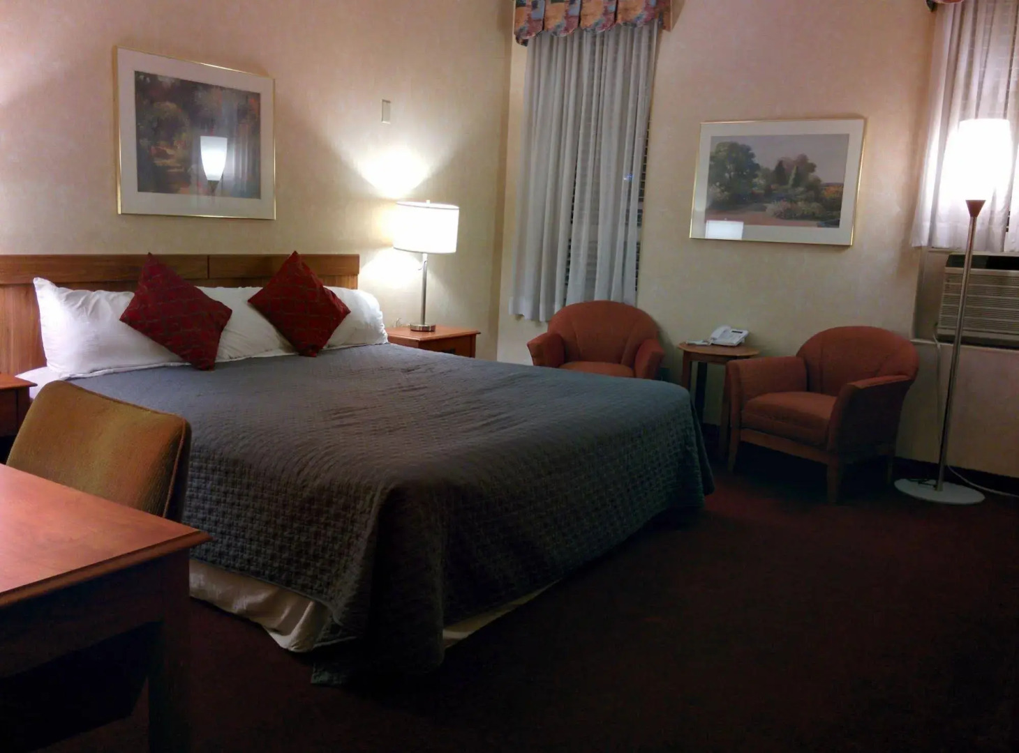 Royal Inn and Suites at Guelph