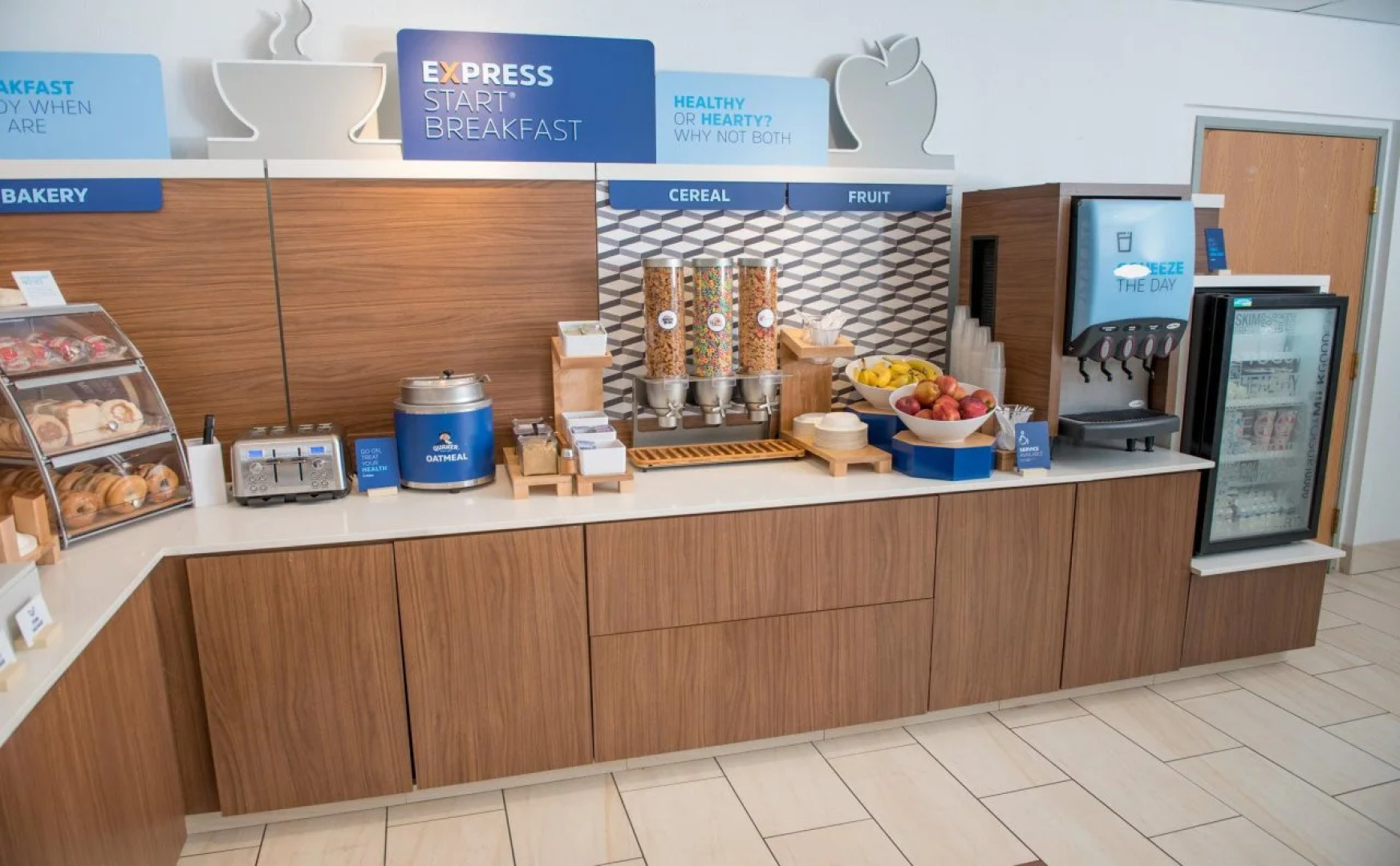 Holiday Inn Express & Suites Elkhart by IHG