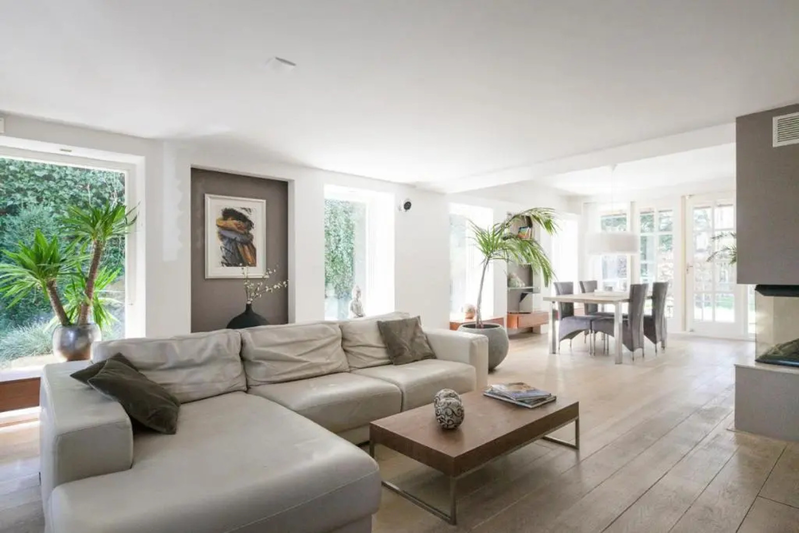 Exclusive villa AMS area