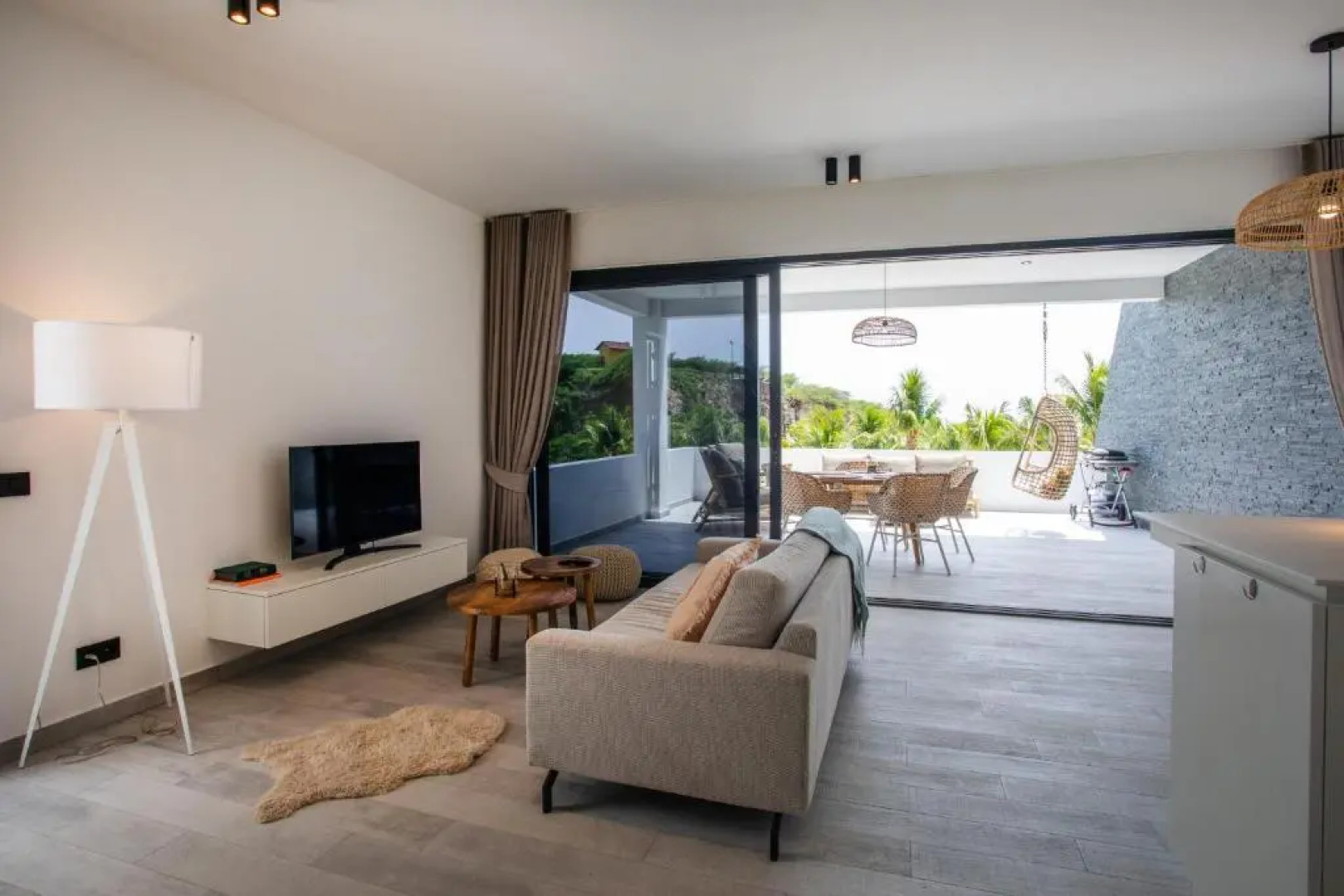 Blue Bay Reef apartment 19