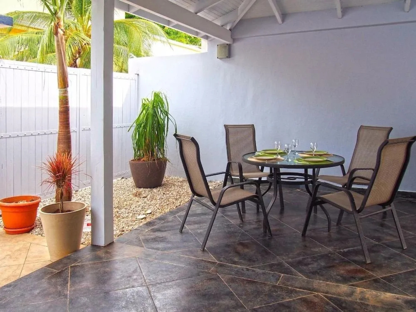 Villa Thoga Vacation Rentals & Tours