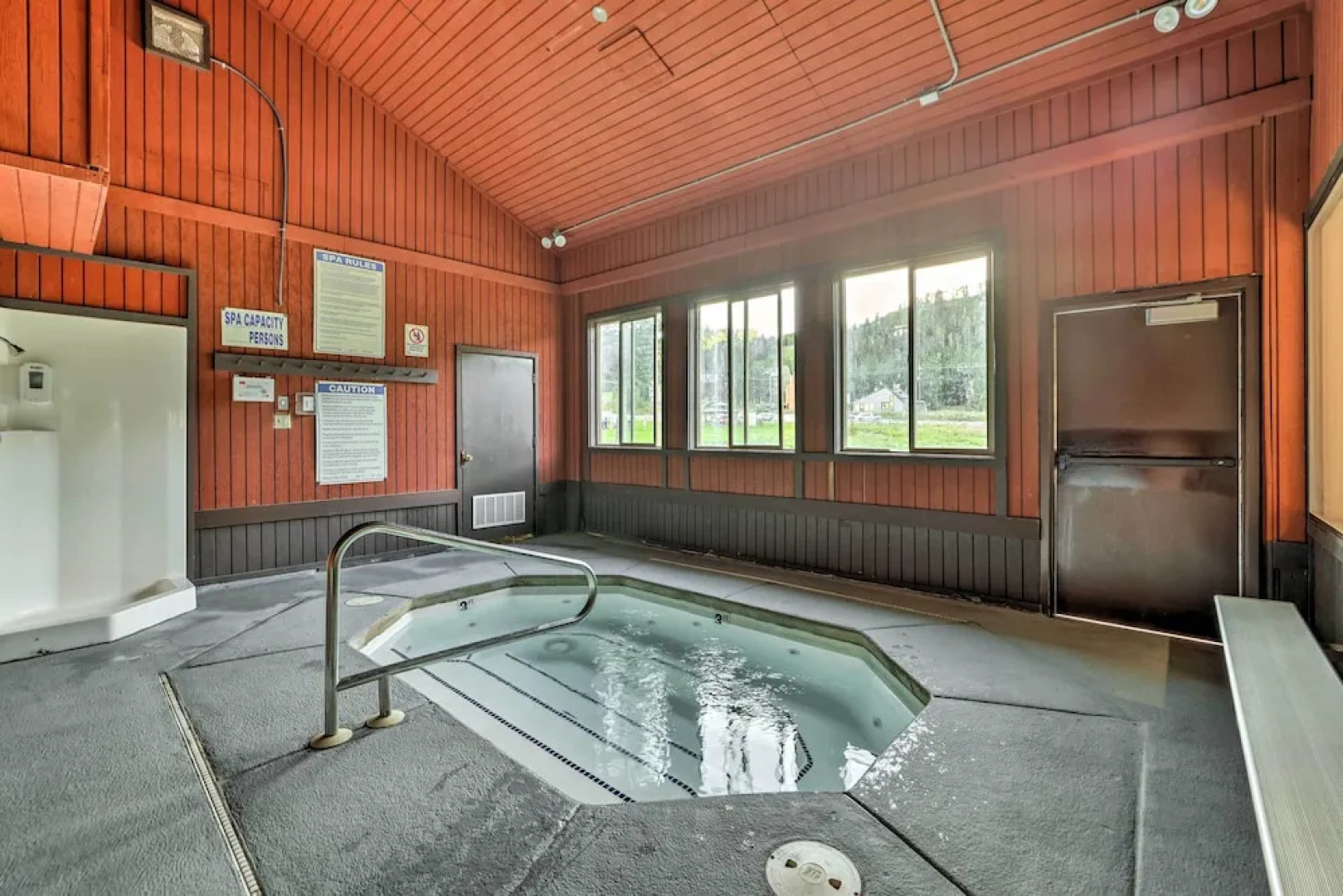 Ski-in/out Condo w/ Hot Tub Access in Brian Head!