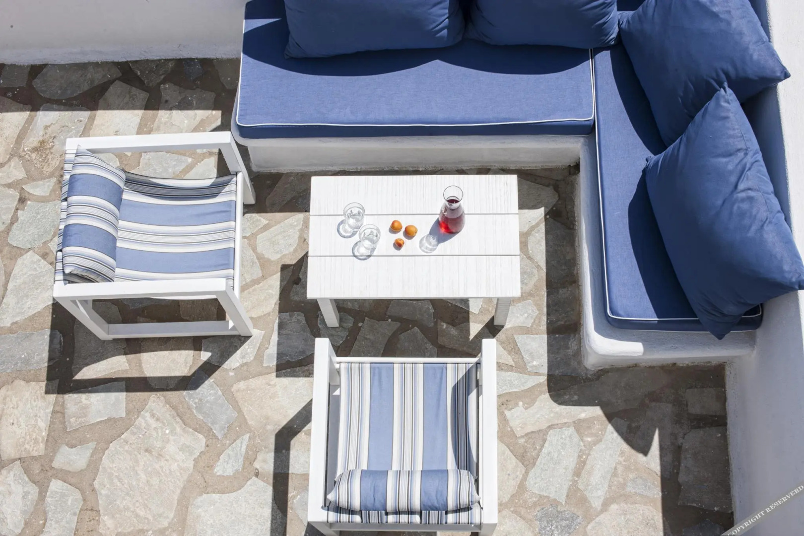 Villa Thea Collection