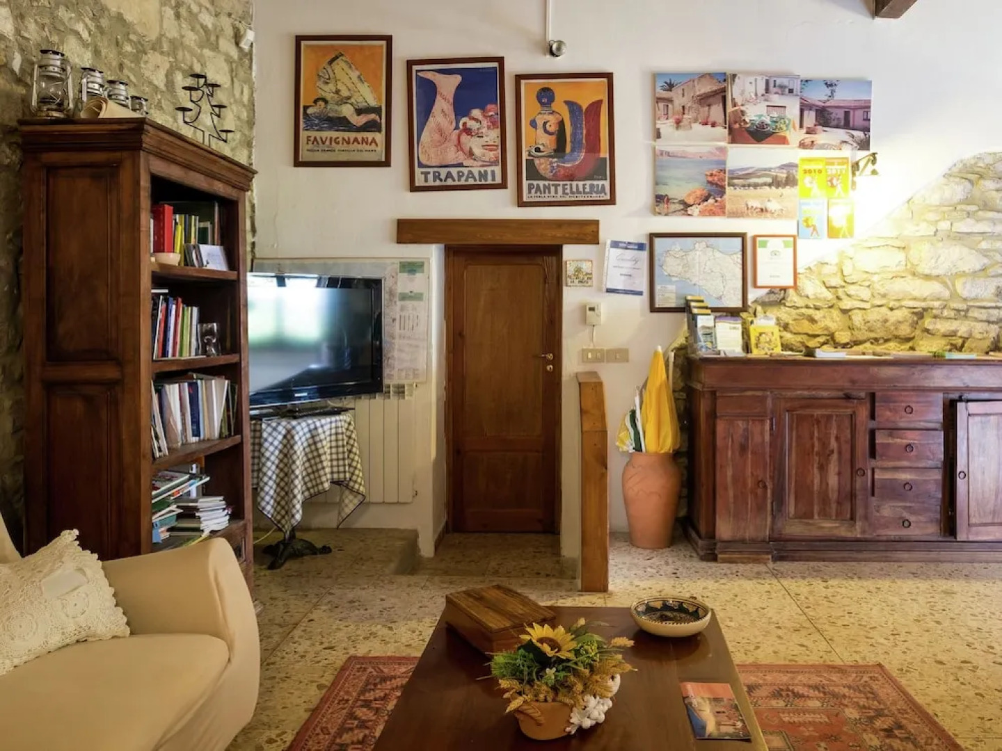 Apartment in Annex With Swimming Pool Right in the Sicilian Countryside