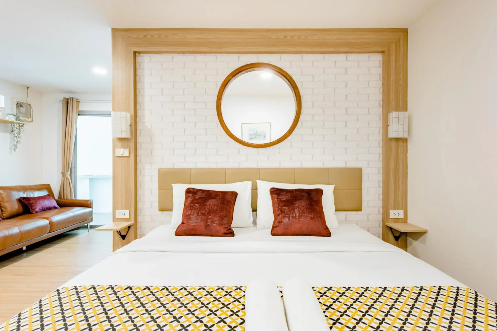 Lee's Mark Residence