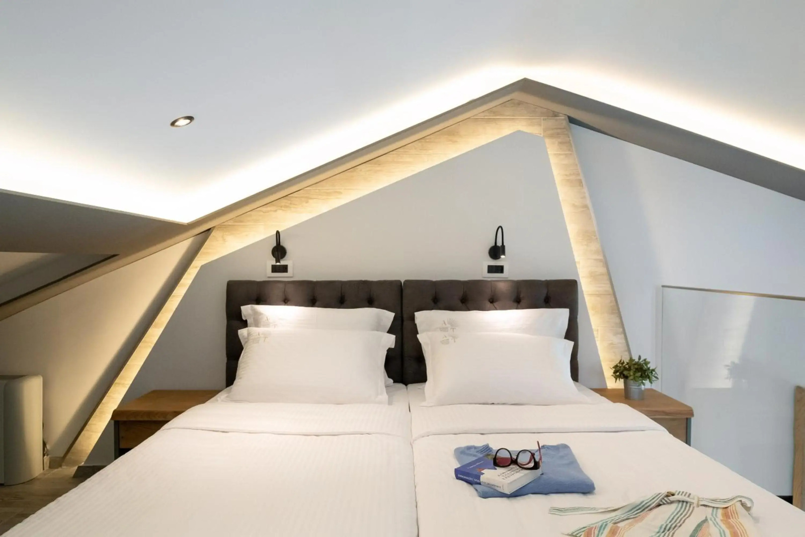 Отель Akti Toroni Boutique