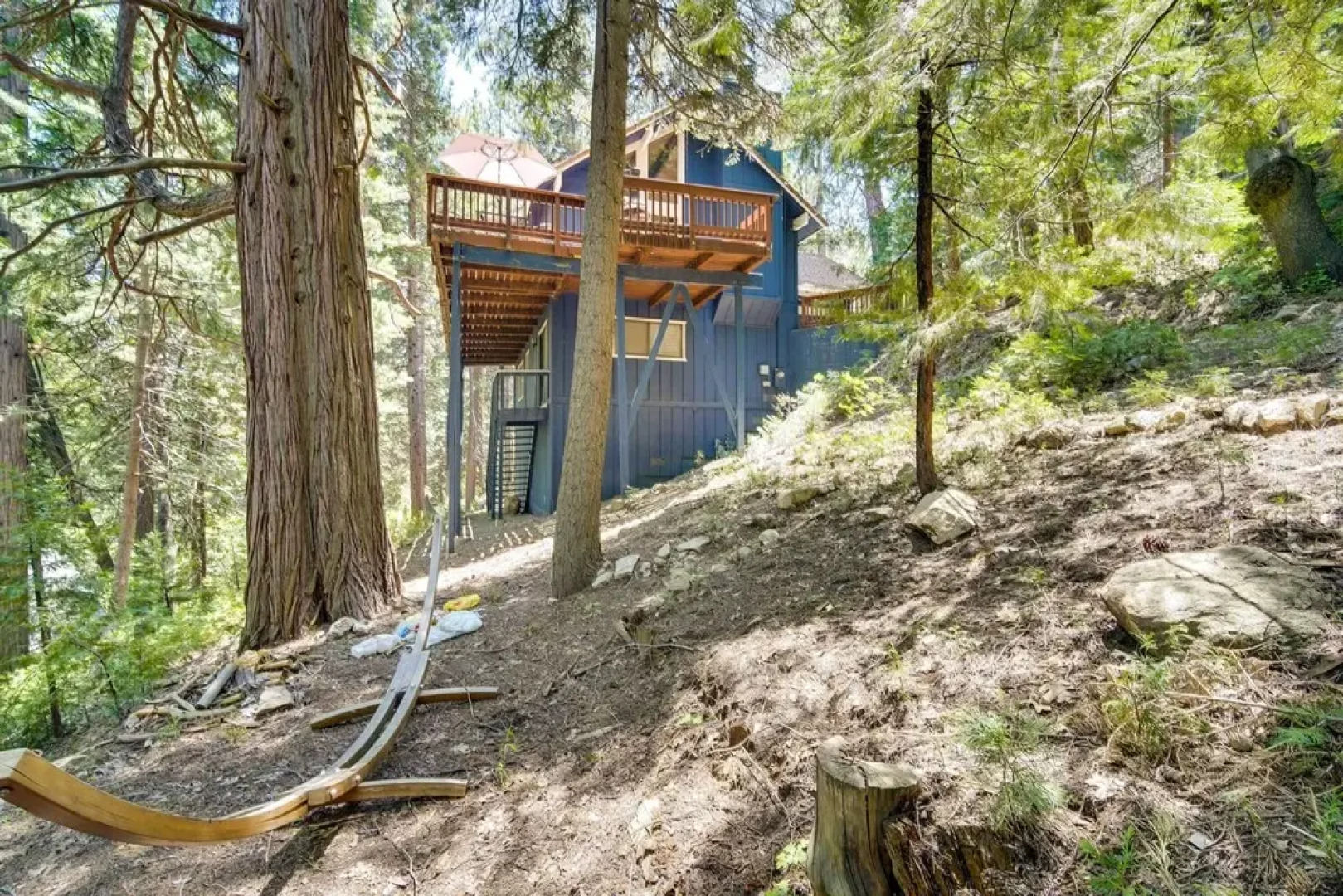 Twin Peaks Cabin < 4 Mi to Lake Arrowhead!