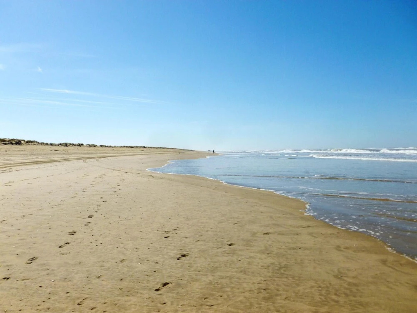 Bungalow With in La Palmyre With Pool Access and Furnished