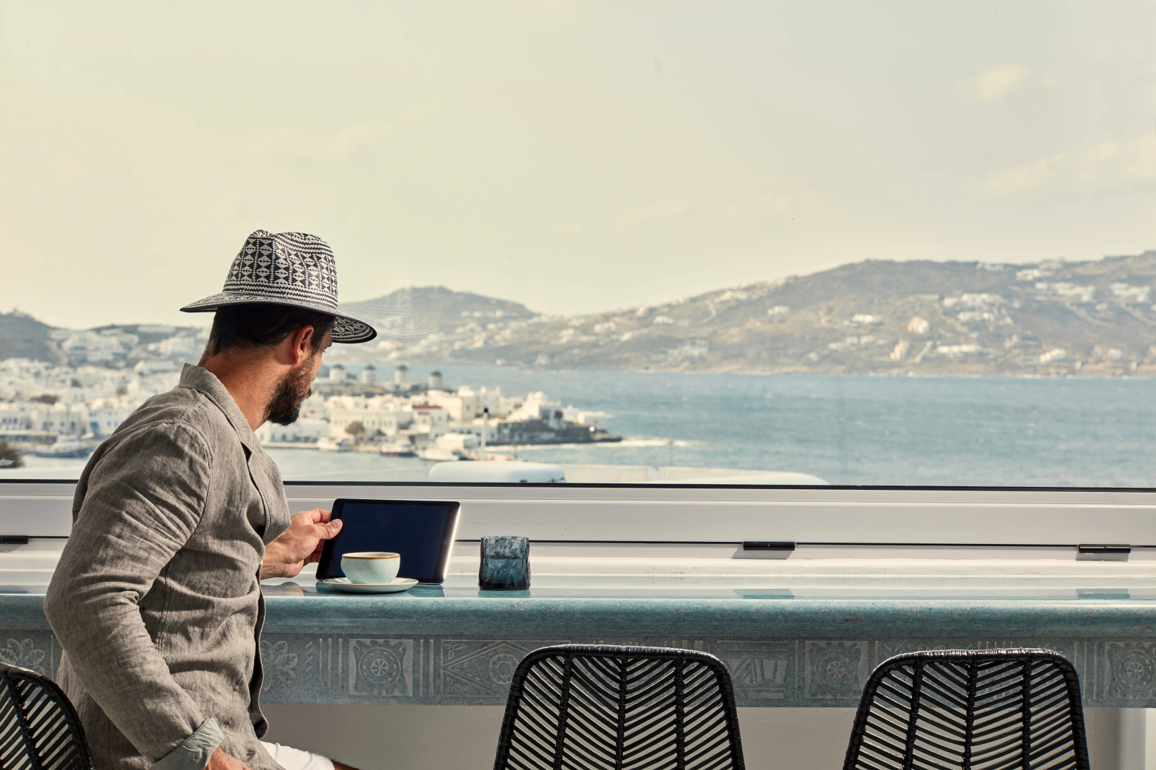 Kouros Hotel & Suites