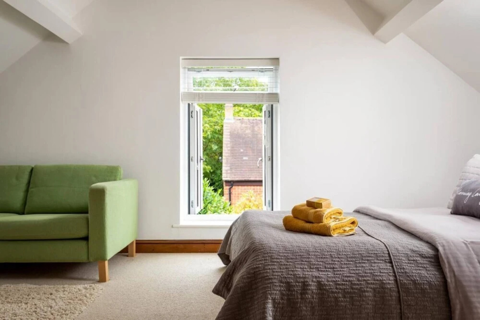 Cotswold Barn Conversion With Private Hot Tub