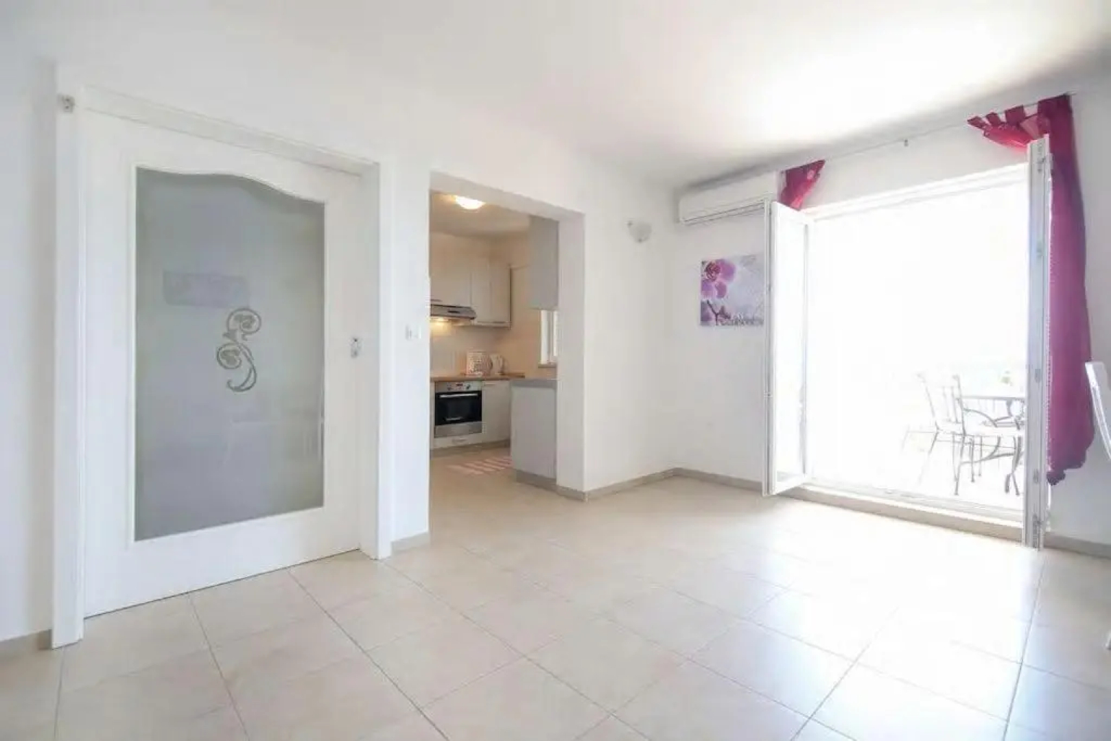 Mimice Bay Apartments