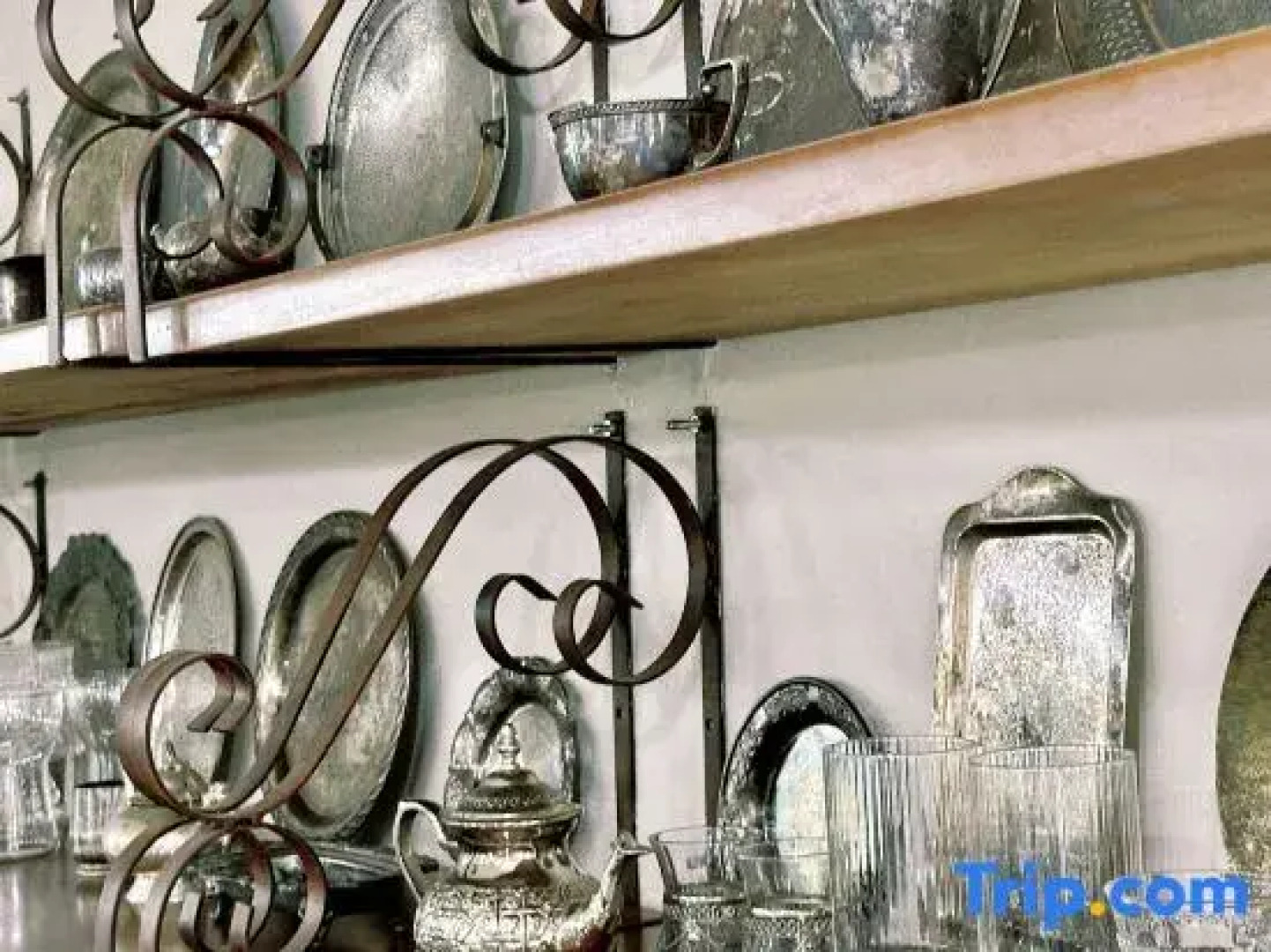 Shahu Fish Lake View Villa