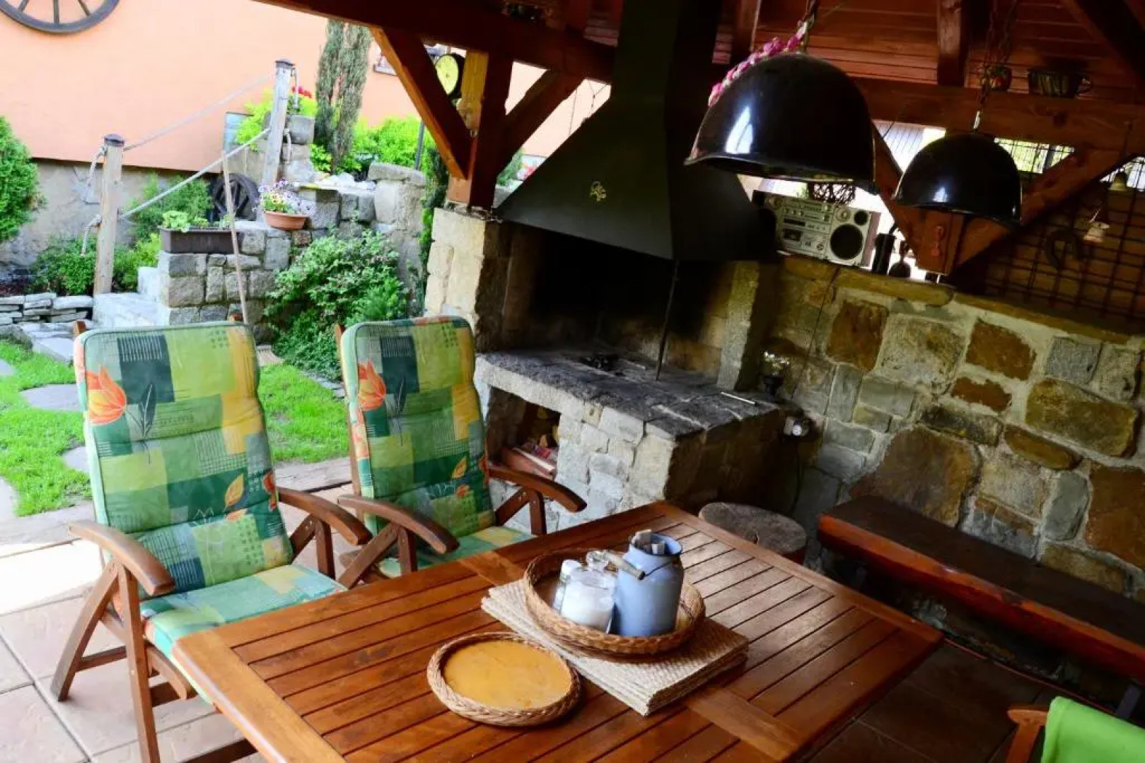 Apartments Ve Dvoře