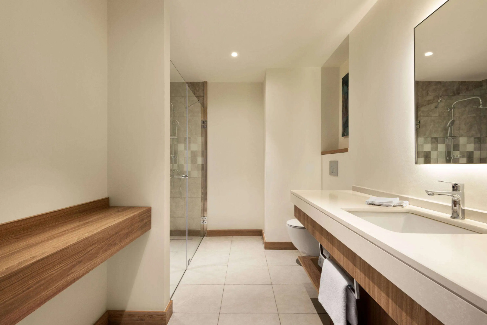 Wyndham Garden Zomin