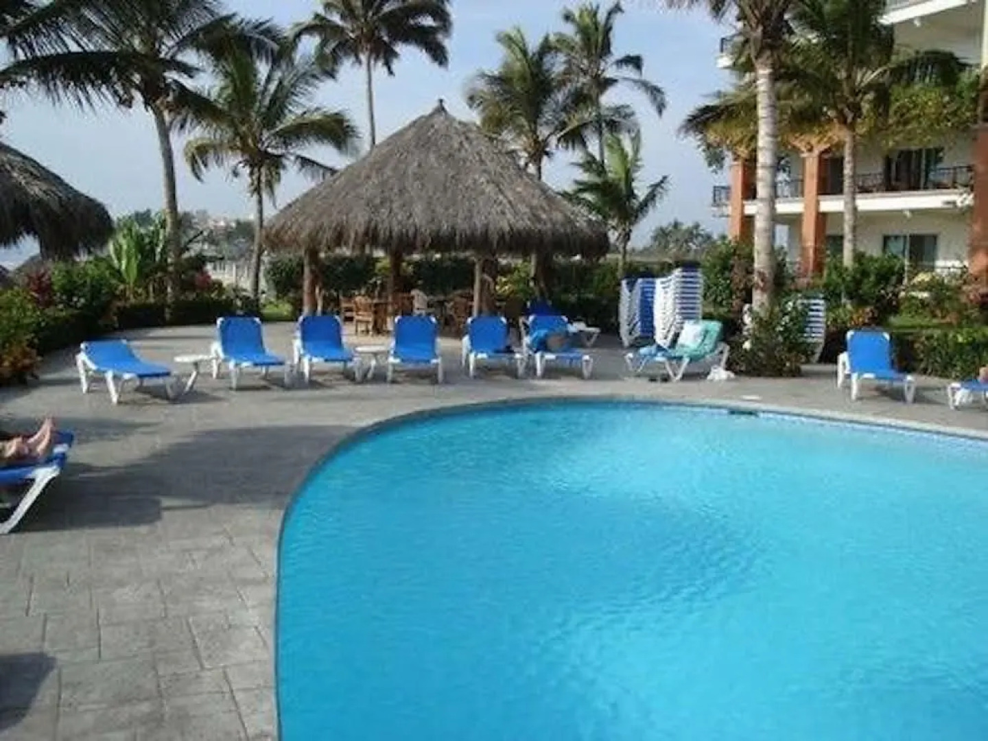 Unlimited Luxury Villas - Playa Royale Condo