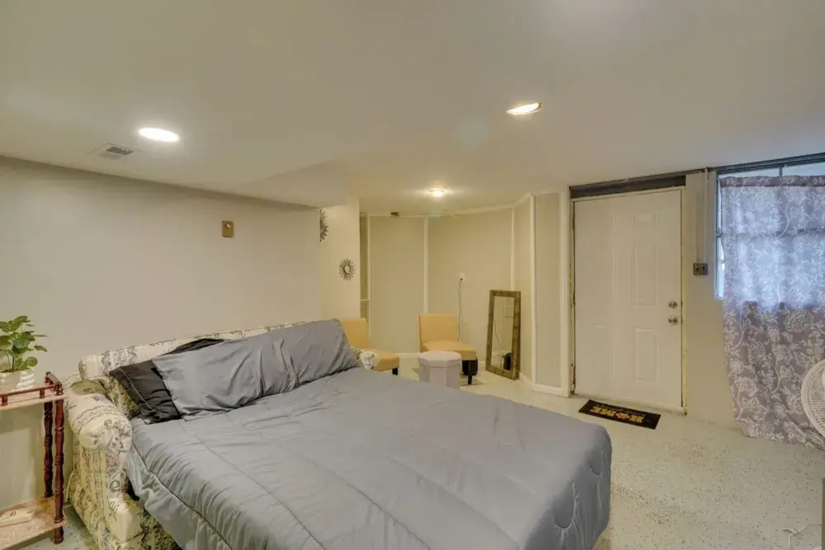 Studio 2 Mi to South Boston Speedway