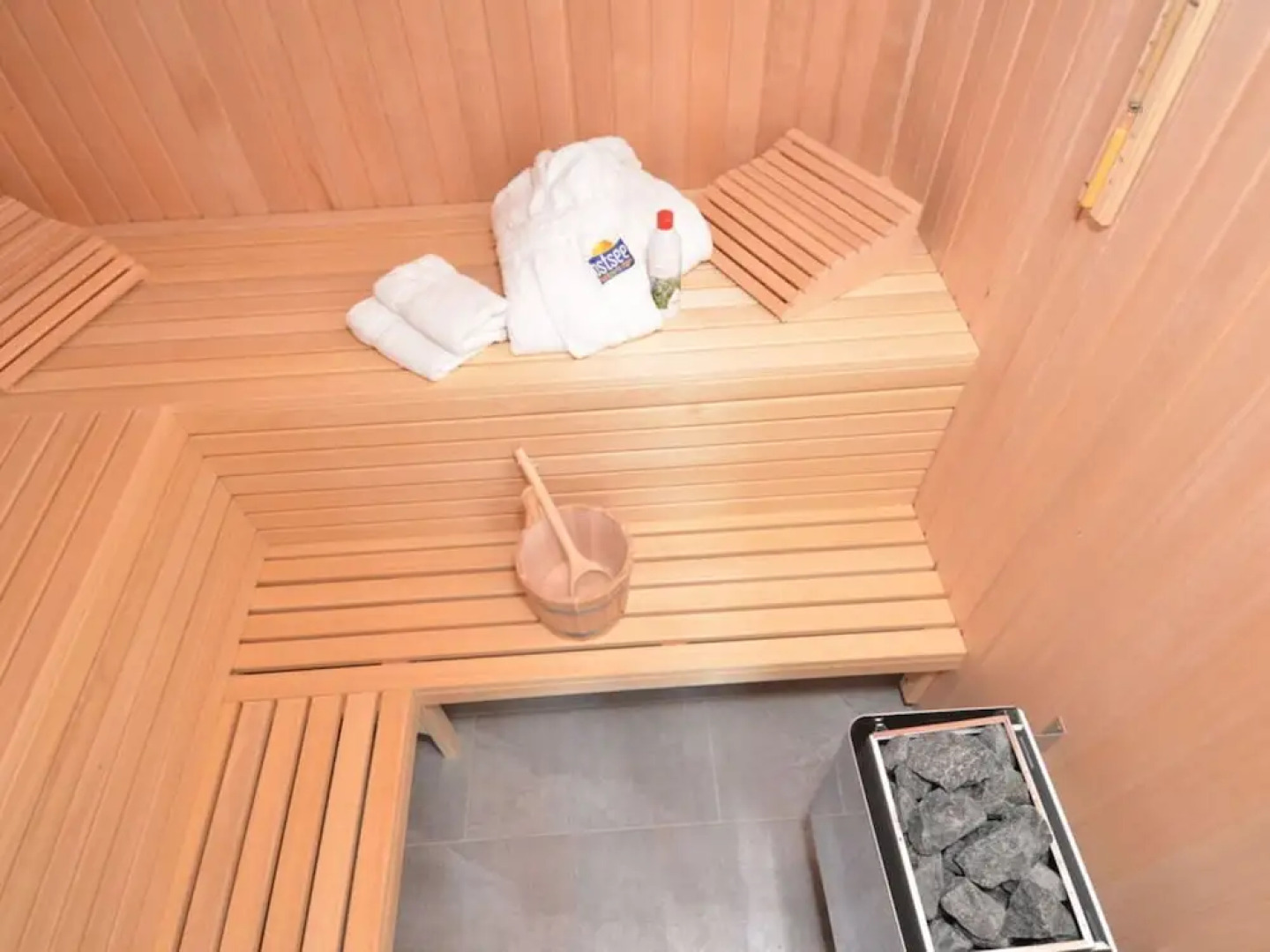 Feuerstein House Monchgut