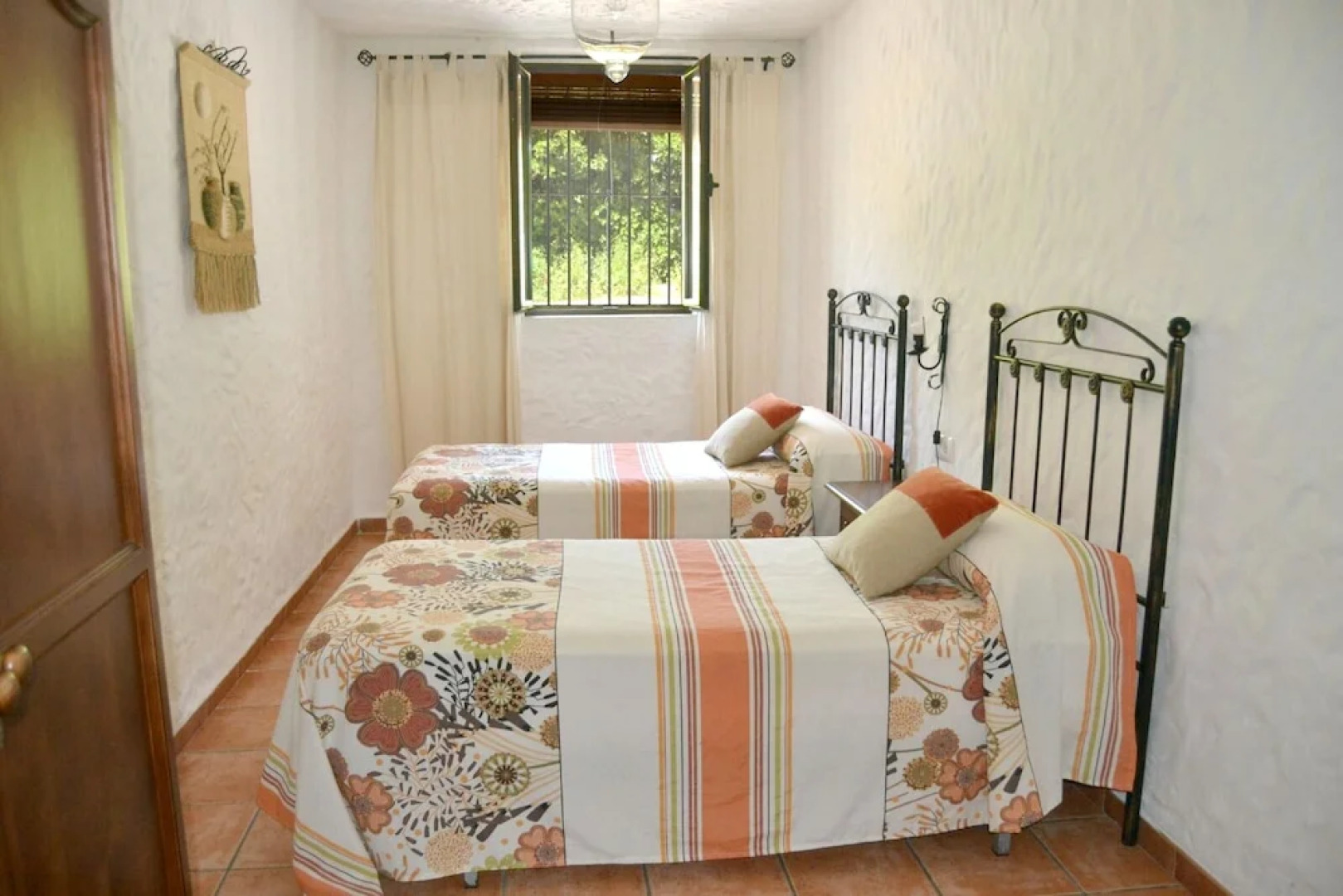 House With 4 Bedrooms in El Bosque, With Wonderful Mountain View and Wifi