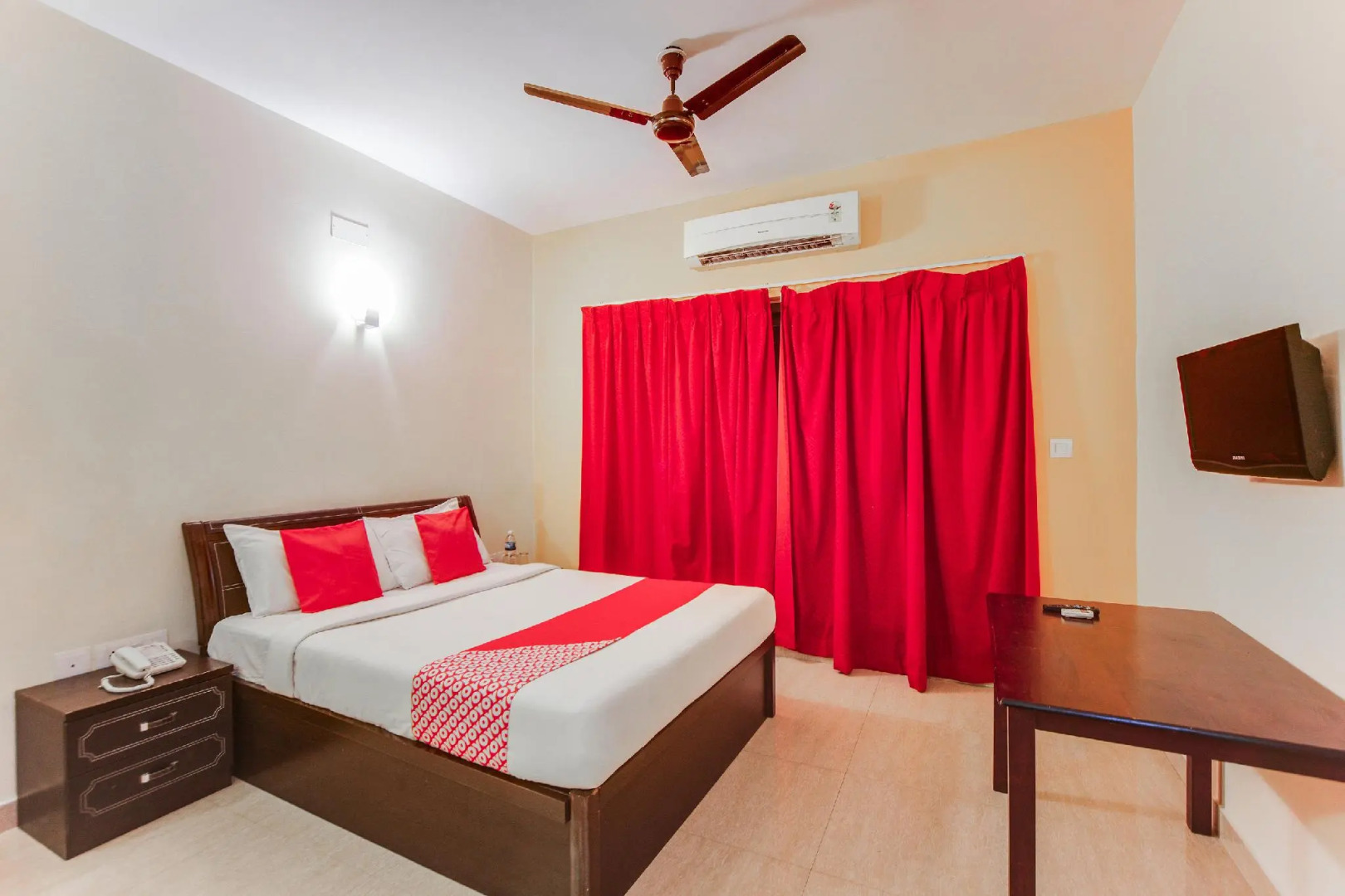 OYO 43665 Purple Resort