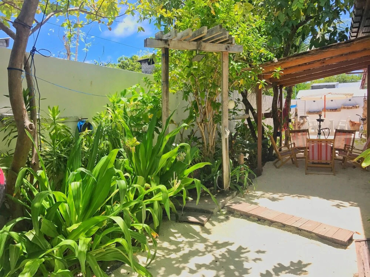 Yonder Retreat Folhudhoo