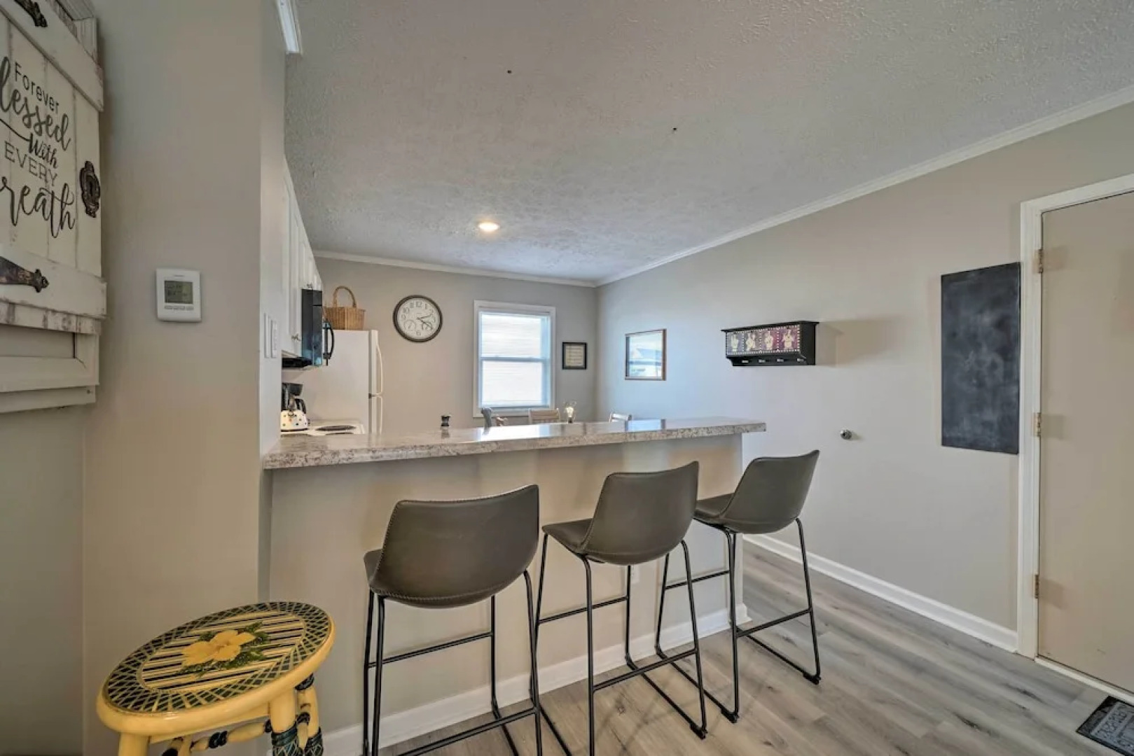 Oceanfront Topsail Beach Retreat - Steps to Shore!