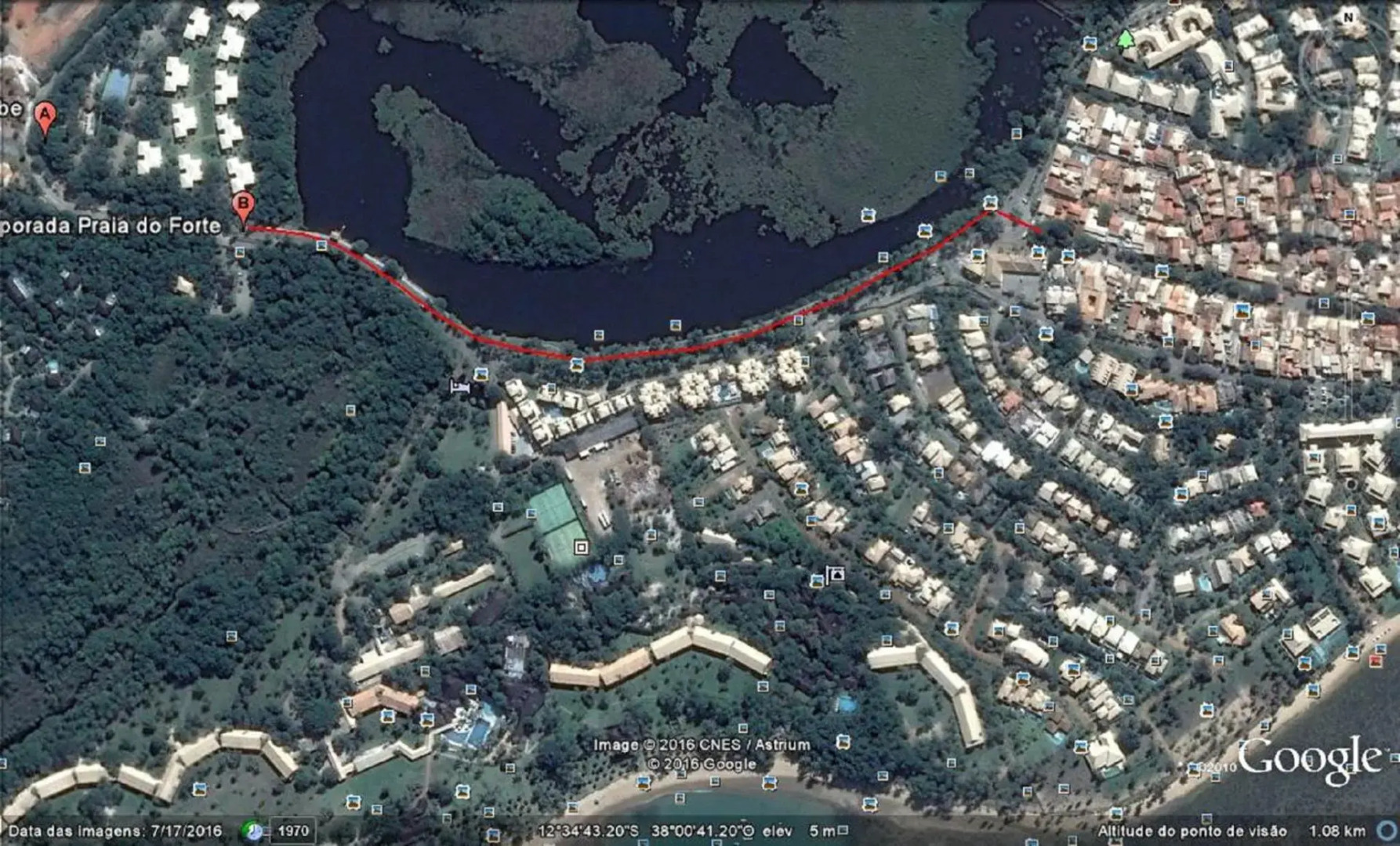 PRAIA DO FORTE ! Vilage de 80 m2 a 600 metros da vila