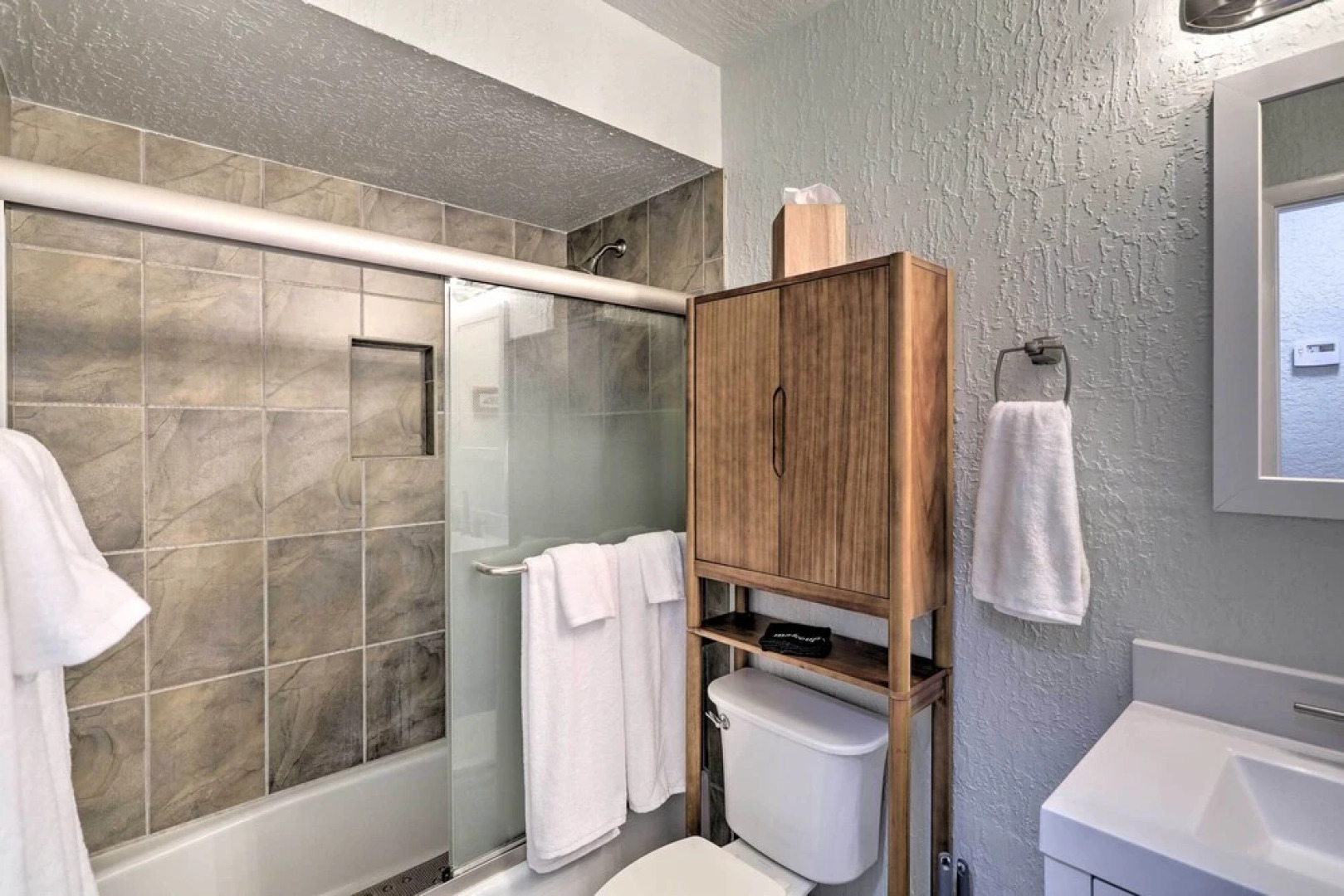 Pet-friendly Merritt Island Home w/ Heated Pool