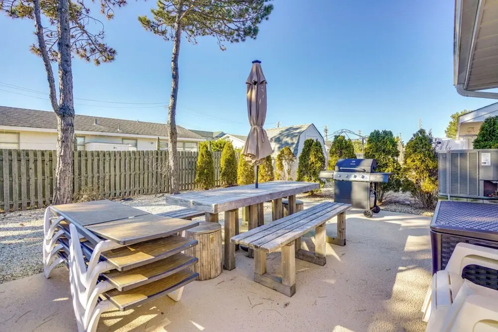 Lavallette Apartment w/ Patio - Walk to the Beach!