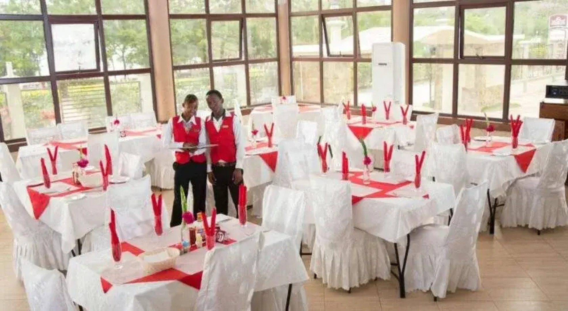 Samanene Beach Hotel