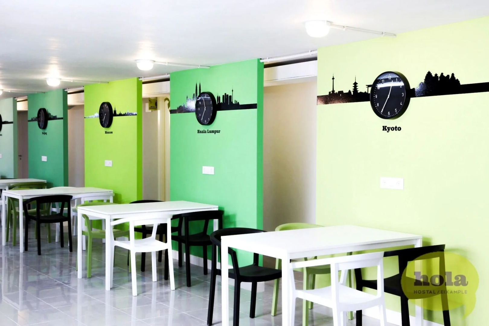 Hola Hostal Eixample - Hostel