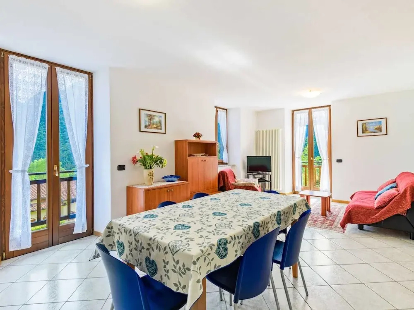 Belvilla by OYO Casa Colonia Trilo