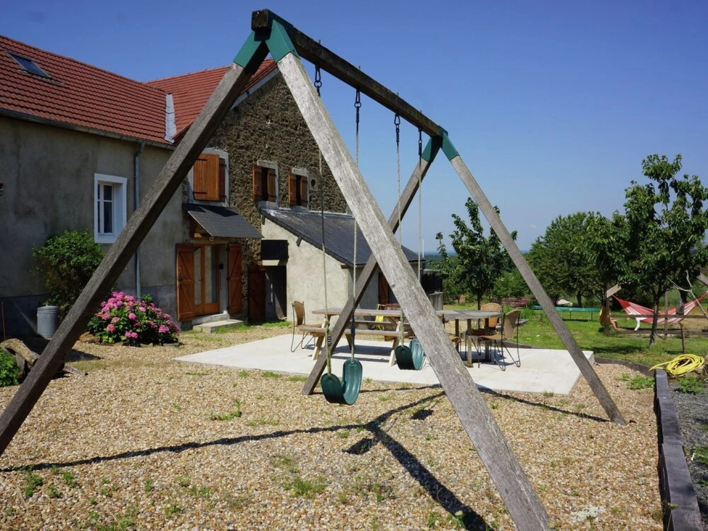 Cosy Holiday Home in Rémilly With a Terrace