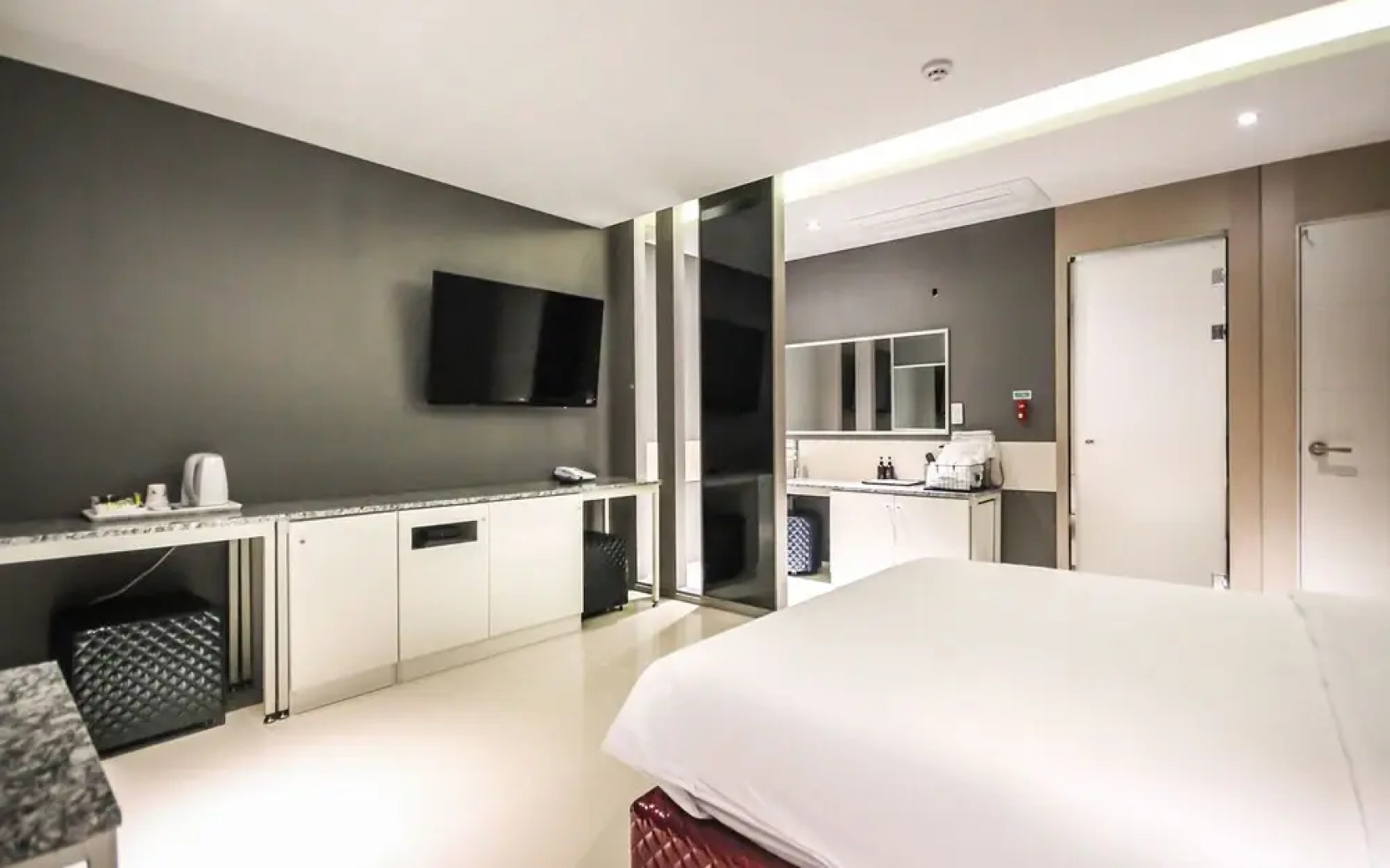 Yeongdeok Gangguhang Cloud Hotel