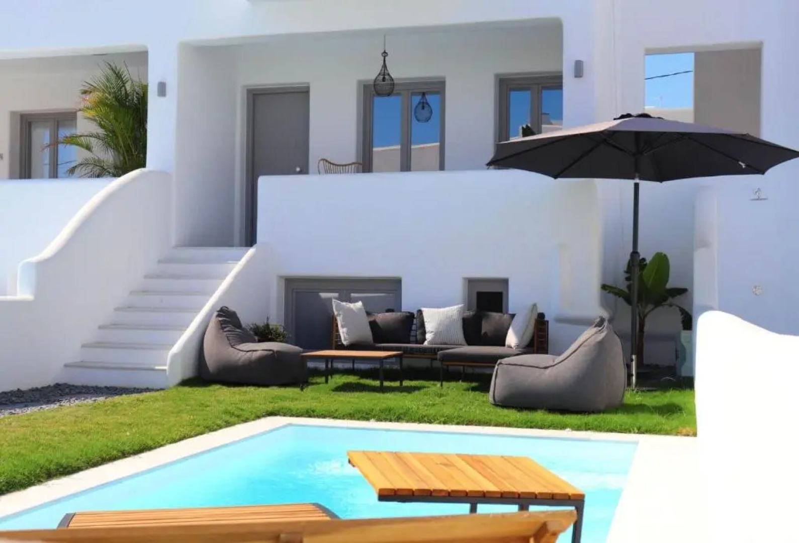 The Nine Graces - Agios Prokopios Beach Villas with Private Swimming Pools